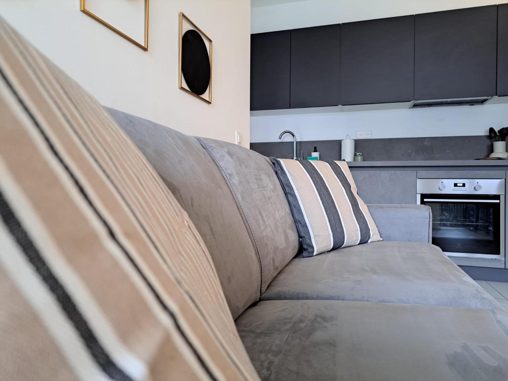 Urban Residence By Quokka 360 - Modern Apartments In Lugano Exterior photo